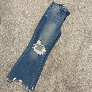 Risen Distressed Women Jeans. Size 13/31